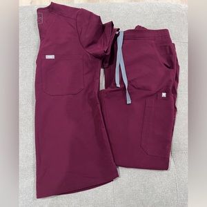 ONLY WORN ONCE Figs maroon scrubs *limited edition color